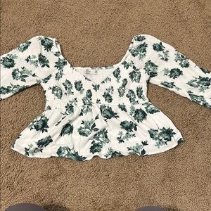 Hollister White Cream Puff Sleeve Crop Blouse